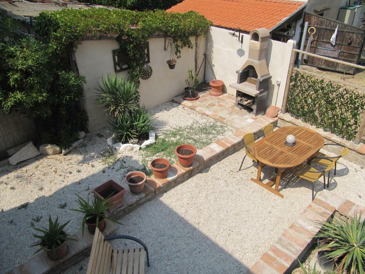 Acquamarina B&B Casa Vacanze Marina di Montemarciano Exterior foto